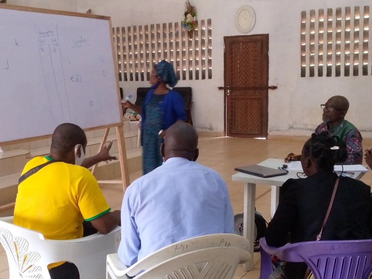 Apprentissage de l'équipe Ilumbu dans les débuts du projet Samba1
